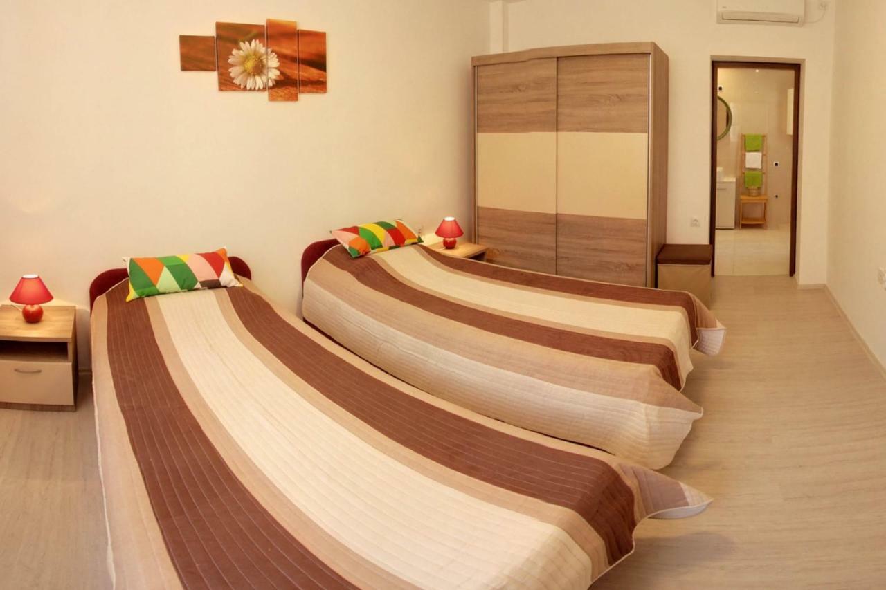 הוילה PUY Lusyhouse מראה חיצוני תמונה